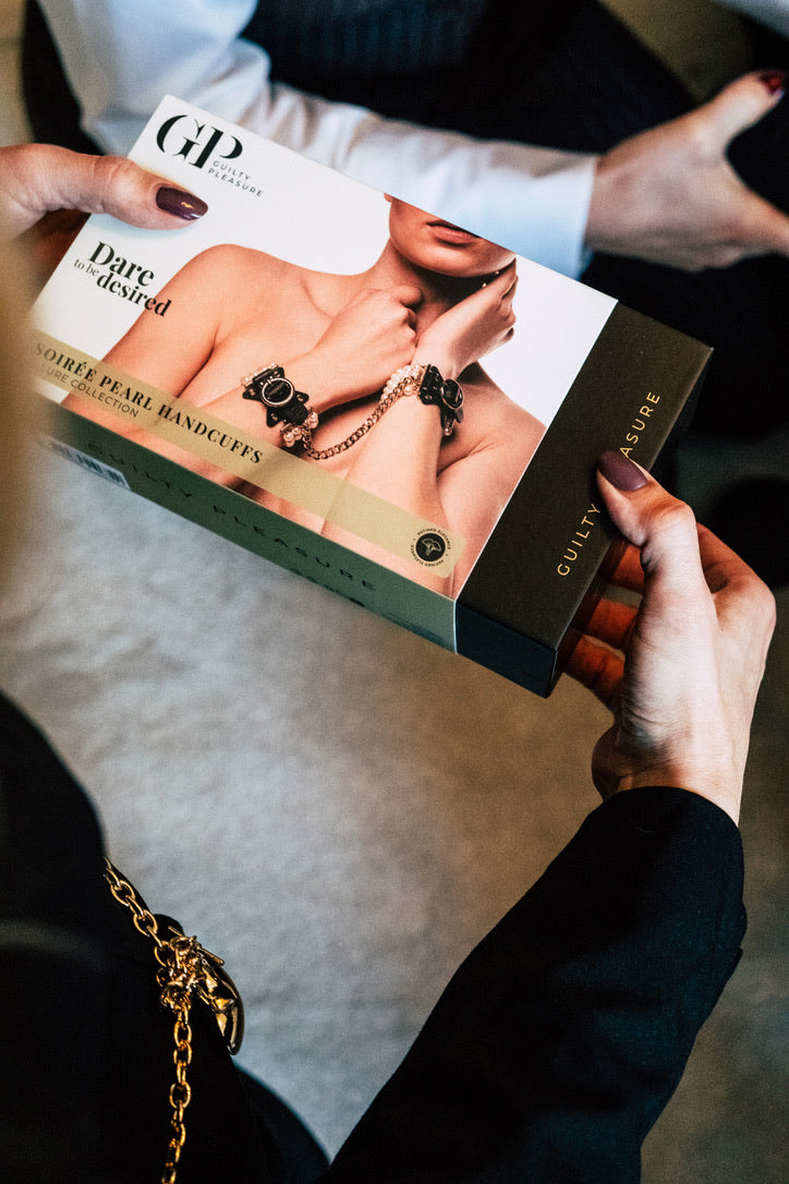 Soirée Pearl Handcuffs